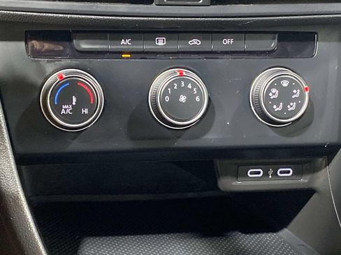 Used 2023 Volkswagen Jetta Sport FWD image 29