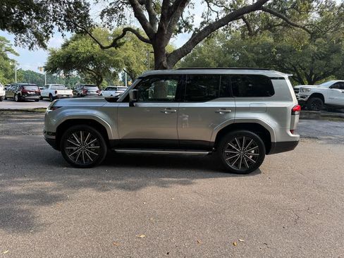 Used 2026 Lexus GX 550 AWD/4WD image 8