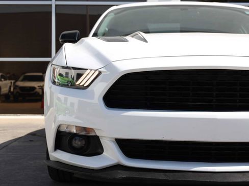 Used 2016 Ford Mustang GT Premium w/ Equipment Group 401A RWD image 43