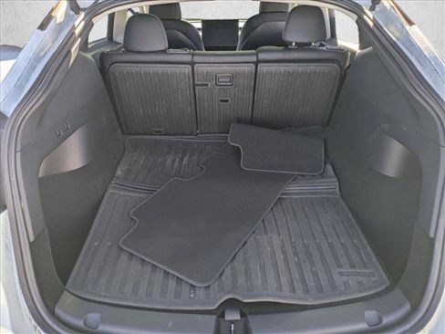 Used 2022 Tesla Model Y Performance image 6
