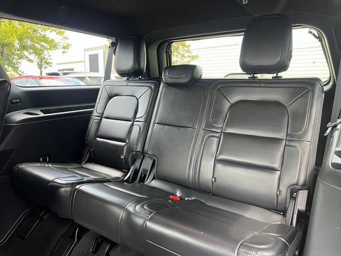 Used 2023 Lincoln Navigator L Reserve AWD/4WD image 17