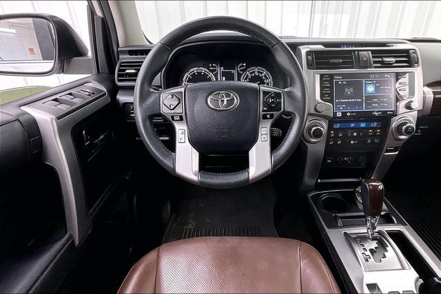 Used 2021 Toyota 4Runner Limited AWD/4WD image 5