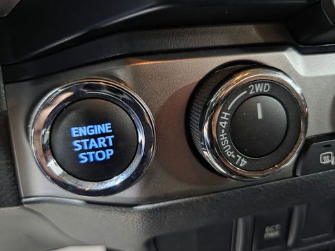 Used 2023 Toyota Tacoma SR5 AWD/4WD image 13