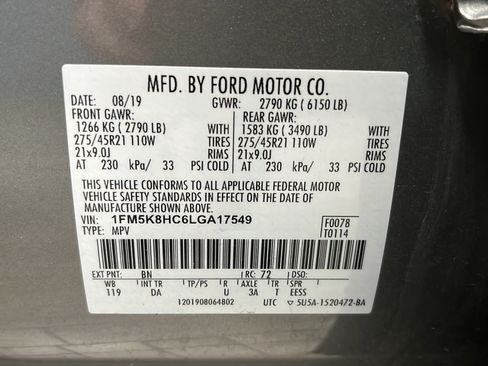 Used 2020 Ford Explorer Platinum w/ Premium Technology Package AWD/4WD image 30