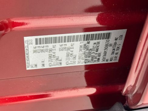 Used 2023 Nissan Rogue SV image 40