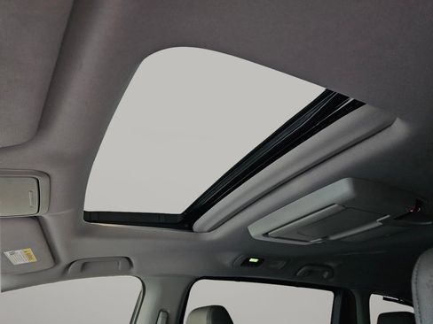 Used 2019 Honda Odyssey Elite image 5