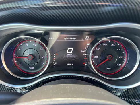 Used 2015 Dodge Charger SXT RWD image 23
