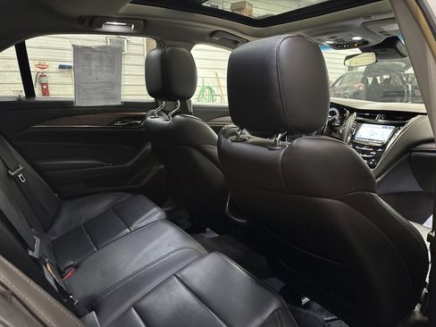 Used 2018 Cadillac CTS Luxury image 31
