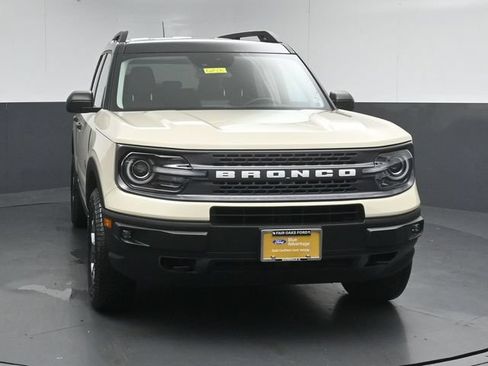 Certified 2024 Ford Bronco Sport Badlands AWD/4WD image 2