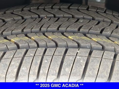 New 2025 GMC Acadia Elevation image 17