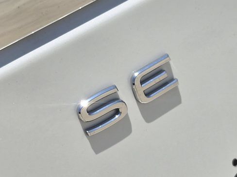 New 2026 Volkswagen Atlas SE FWD image 9