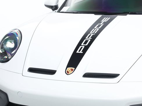 Used 2026 Porsche 911 GT3 RWD image 11