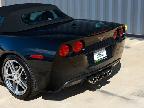 Used 2005 Chevrolet Corvette Twin Turbo w/ Preferred Equipment Group image 39