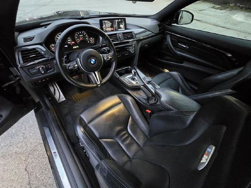 Used 2015 BMW M4 Coupe image 21