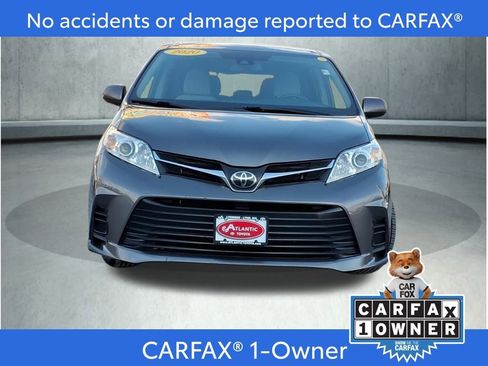 Certified 2020 Toyota Sienna LE image 2