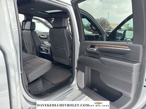 Used 2024 Chevrolet Silverado 3500 High Country w/ High Country Premium Package image 26