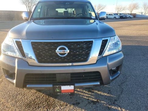 Used 2020 Nissan Armada Platinum image 3