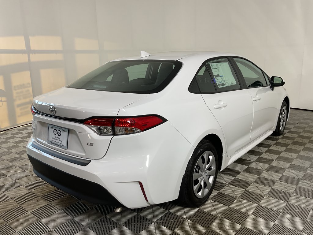 New 2027 Toyota Corolla LE FWD image 8