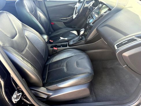 Used 2018 Ford Focus Titanium image 13