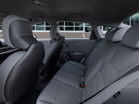 New 2025 Kia K4 EX image 19