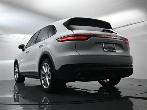 Used 2021 Porsche Cayenne image 46