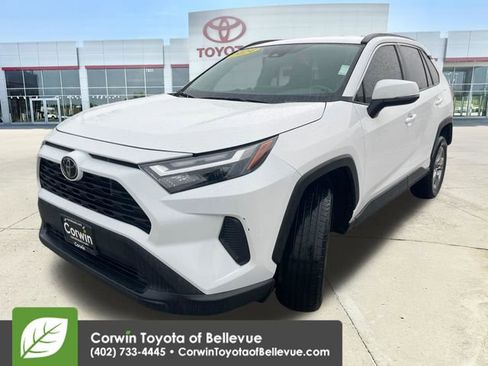 Used 2024 Toyota RAV4 XLE FWD image 7