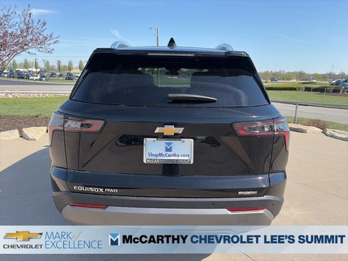 New 2026 Chevrolet Equinox LT w/ Convenience Package II AWD/4WD image 7