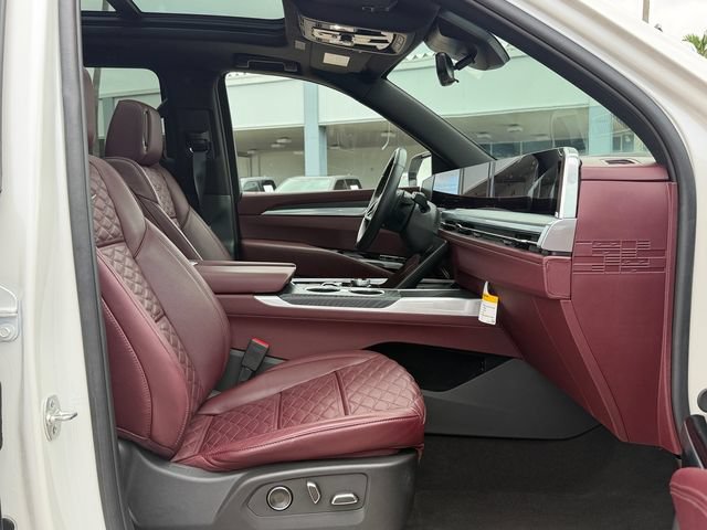 Certified 2025 Cadillac Escalade ESV Premium Luxury w/ Touring Package AWD/4WD image 21