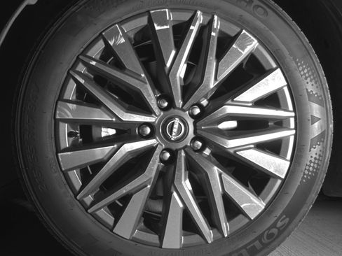 Used 2025 Nissan Altima 2.5 SV image 12