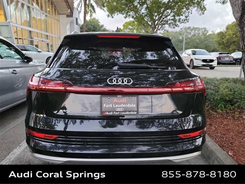 Used 2019 Audi e-tron Premium Plus image 23