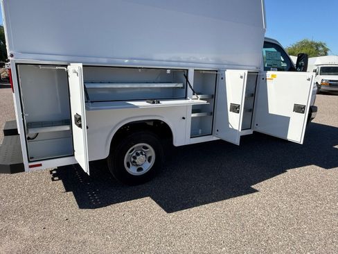 New 2024 Chevrolet Express 3500 w/ Power Convenience Package image 21