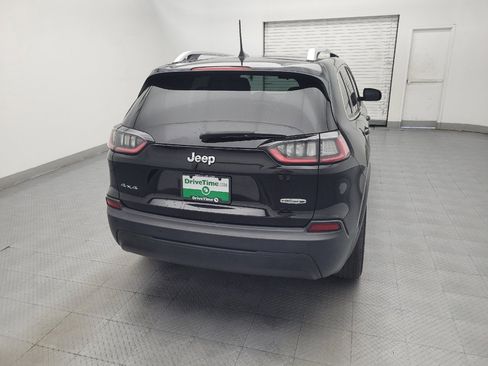 Used 2019 Jeep Cherokee Latitude Plus w/ Cold Weather Group AWD/4WD image 7