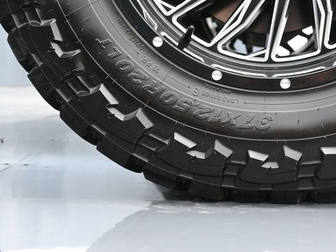 Used 2024 RAM 2500 Limited AWD/4WD image 44
