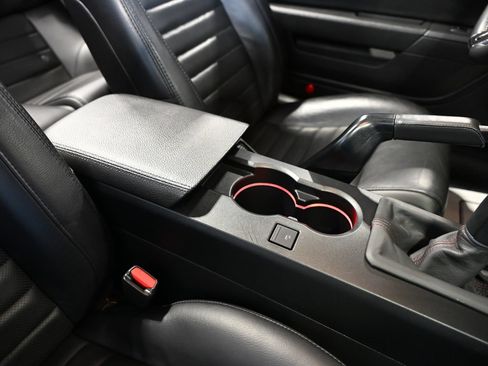 Used 2008 Ford Mustang Shelby GT500 RWD image 36
