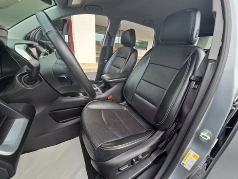 Used 2023 GMC Terrain SLT AWD/4WD image 34
