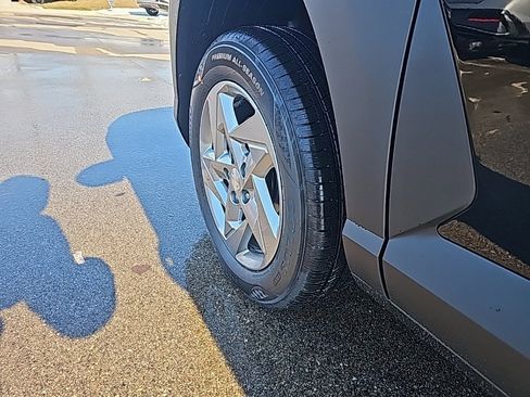 New 2026 Hyundai Kona SE image 38