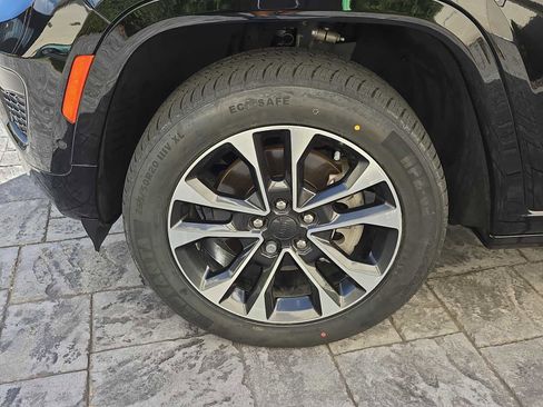 Used 2022 Jeep Grand Cherokee L Overland image 9