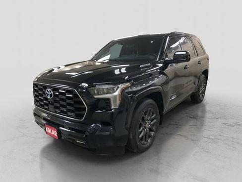 Certified 2023 Toyota Sequoia Platinum AWD/4WD image 1