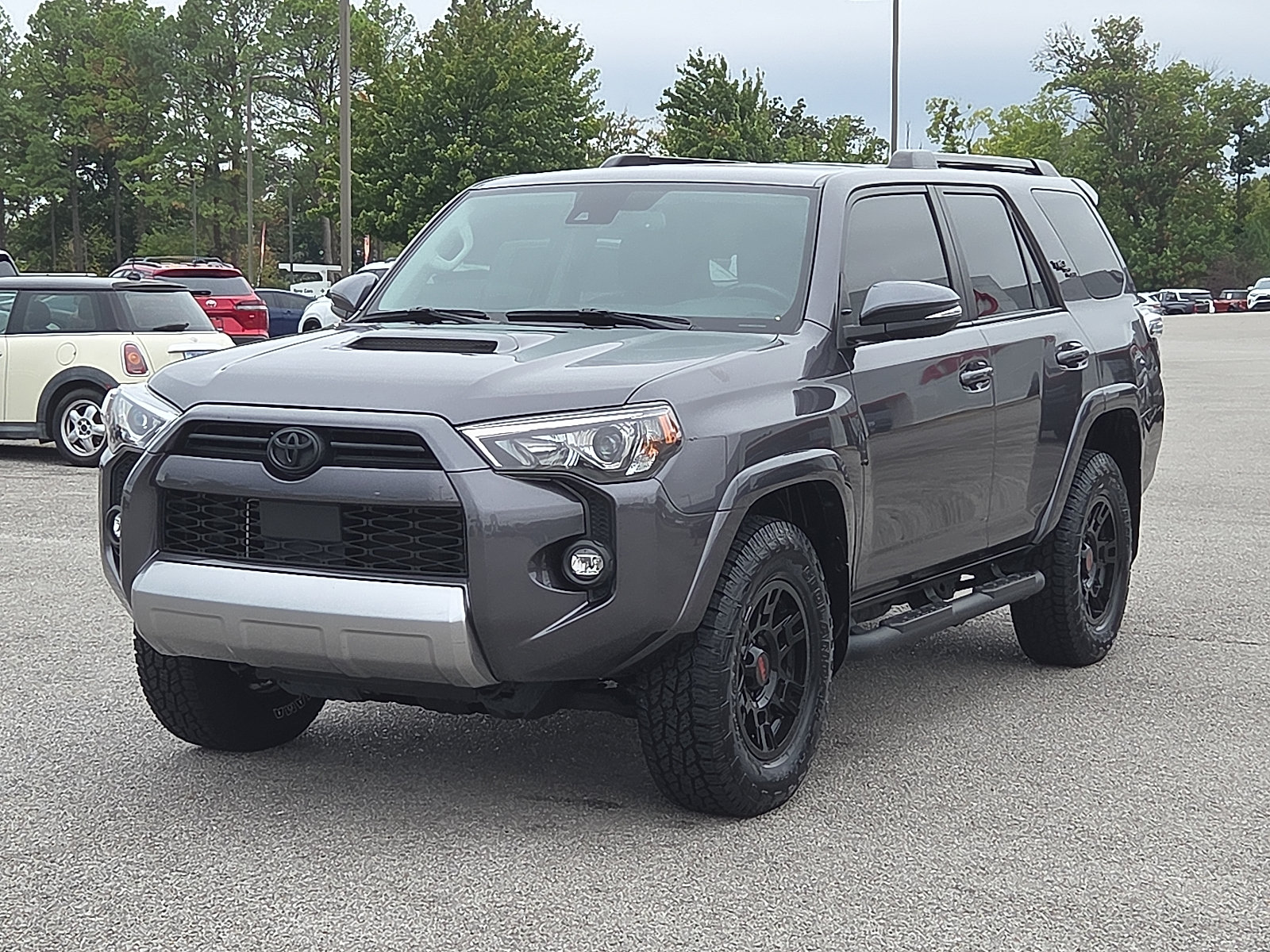 Used 2023 Toyota 4Runner TRD Off-Road Premium w/ Moonroof Package AWD/4WD image 2