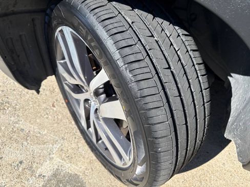 Used 2017 Honda Pilot Elite image 10