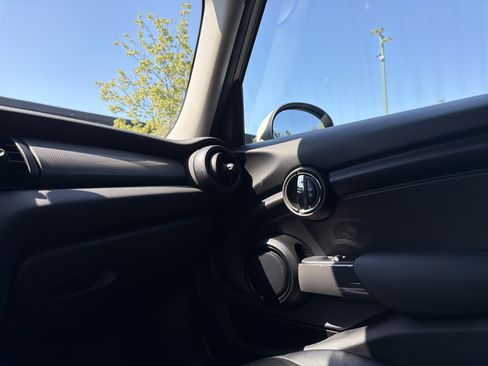 Used 2016 MINI Cooper 4-Door Hardtop FWD image 52