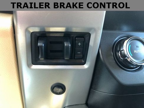 Used 2019 Ford F350 Lariat w/ Chrome Package image 9