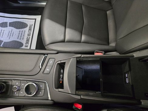 Used 2024 Cadillac XT5 Premium Luxury FWD image 26