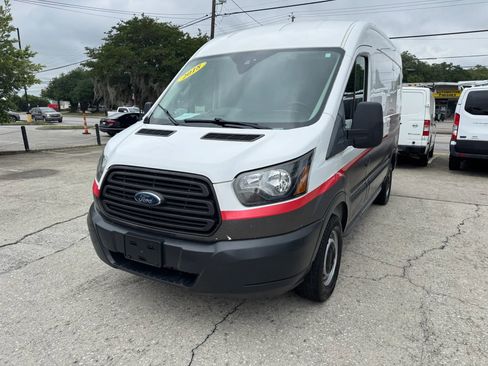 Used 2018 Ford Transit 250 130 Medium Roof RWD image 5