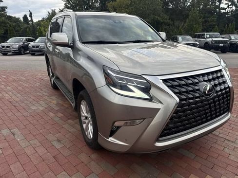 Used 2023 Lexus GX 460 Premium AWD/4WD image 19