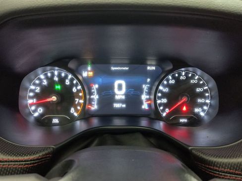 Used 2024 Jeep Compass Trailhawk image 17