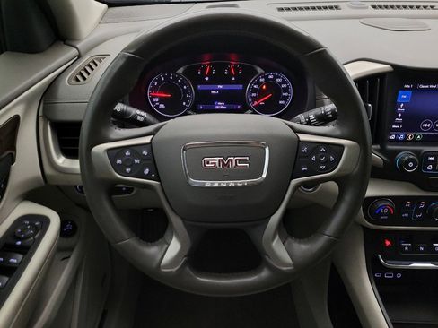 Used 2020 GMC Terrain Denali w/ Denali Premium Package FWD image 22