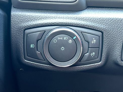Used 2019 Ford Ranger XL w/ Equipment Group 101A Mid RWD image 19