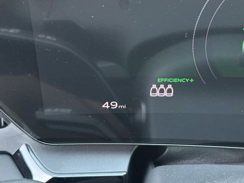 New 2025 Audi Q6 e-tron Premium image 30