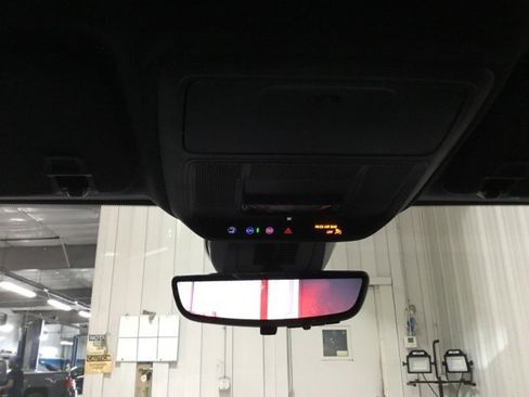 New 2026 Chevrolet Equinox LT w/ Convenience Package II image 32